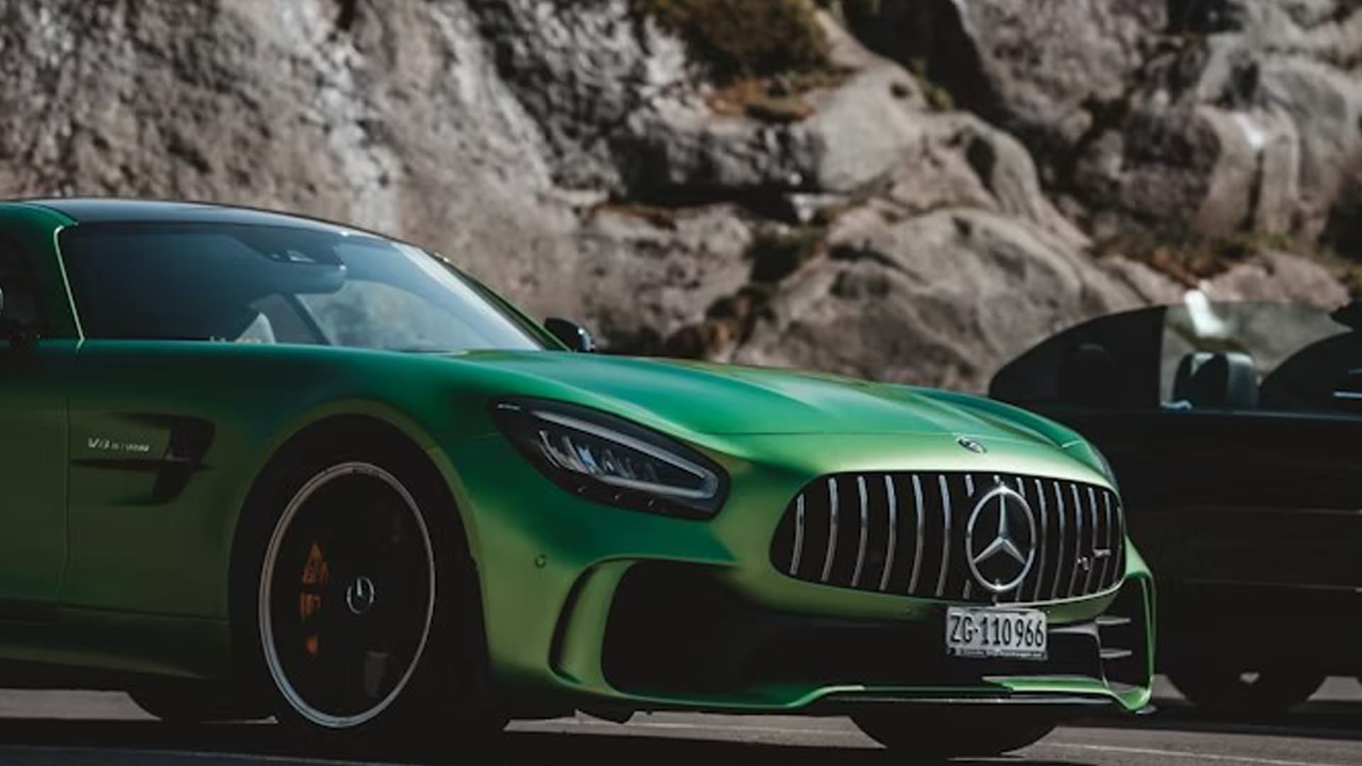 Importation et dédouanement de voitures suisses à Grenoble — Alpes Auto Prestige